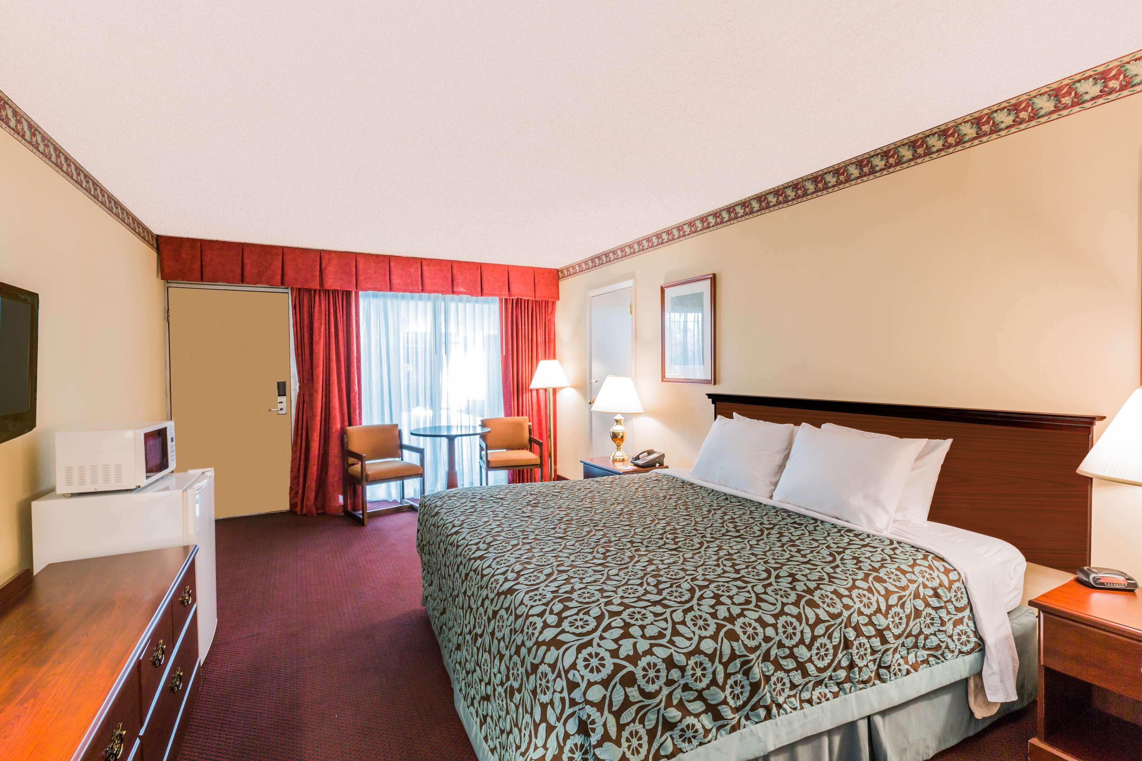 Hotel Days 2*