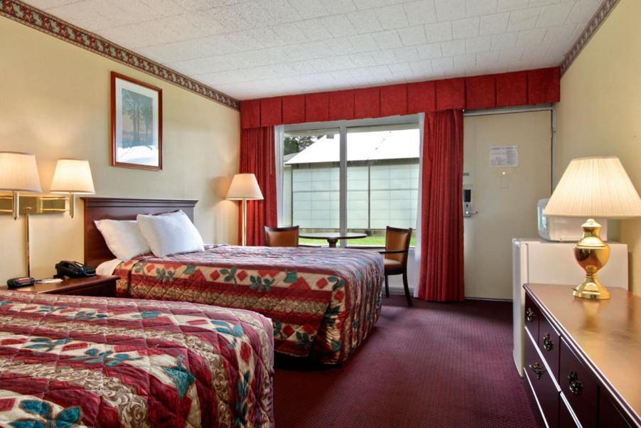 Days Hotel