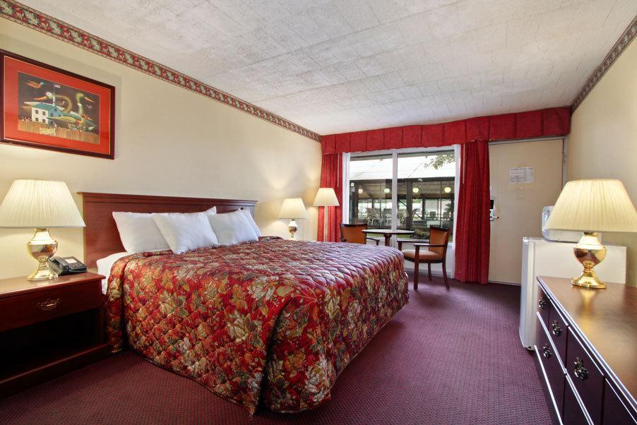 Hotel Days