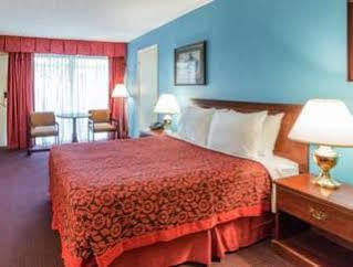 Days Hotel East Stroudsburg